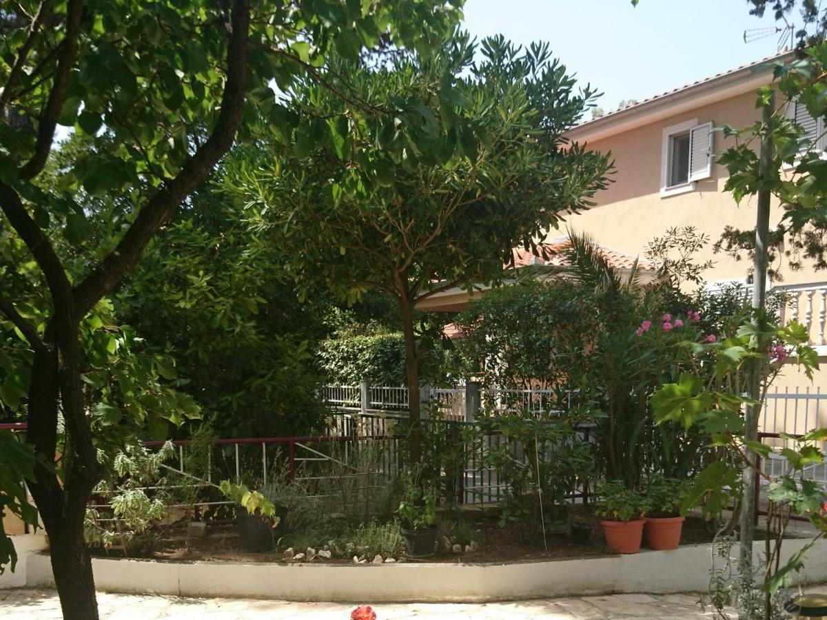 Apartmani Matas ペトルチャネ エクステリア 写真