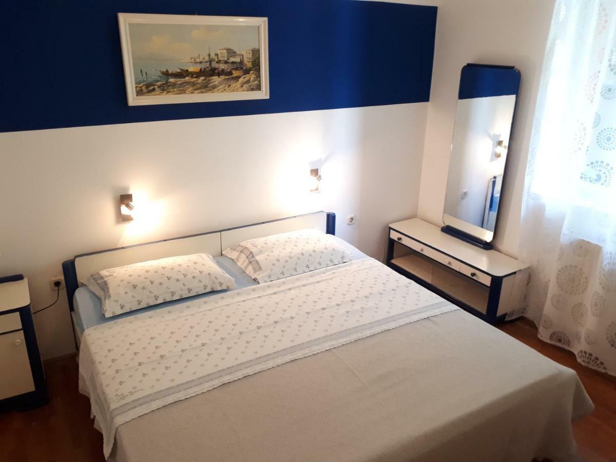 Apartmani Matas ペトルチャネ エクステリア 写真