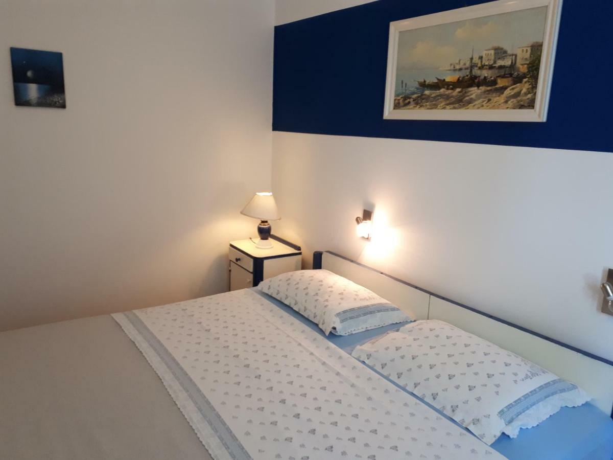 Apartmani Matas ペトルチャネ エクステリア 写真