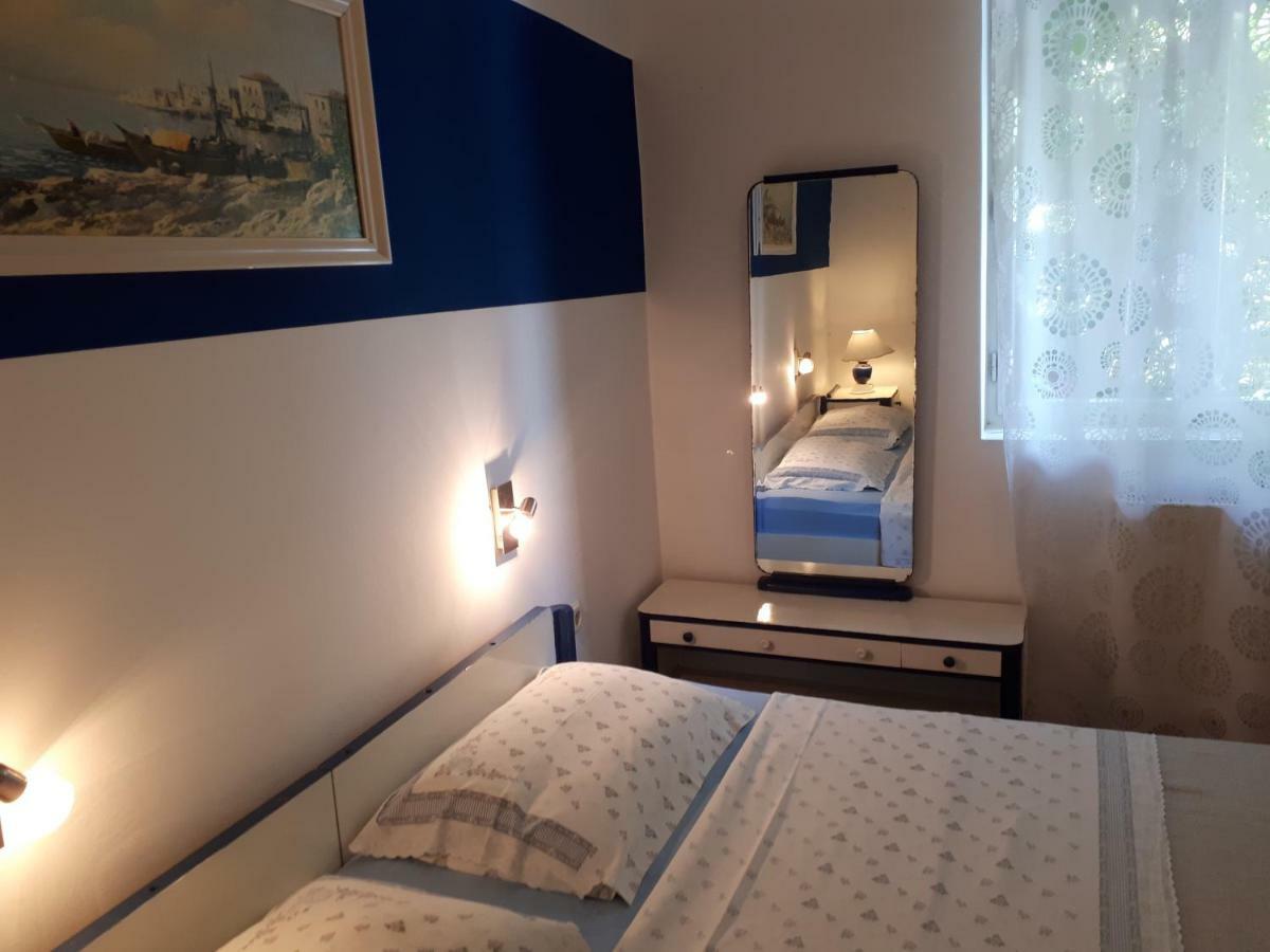 Apartmani Matas ペトルチャネ エクステリア 写真