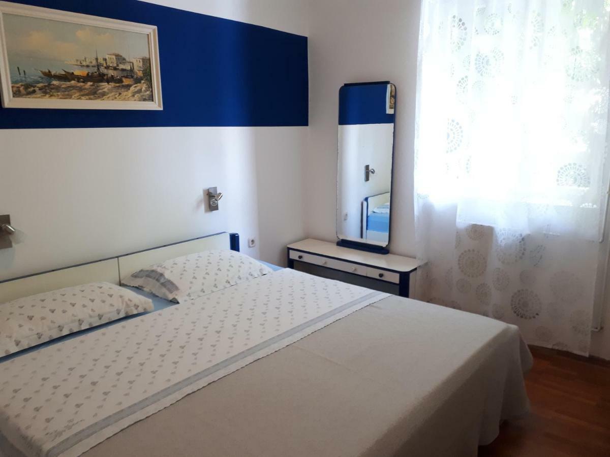 Apartmani Matas ペトルチャネ エクステリア 写真