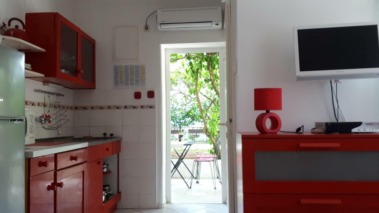 Apartmani Matas ペトルチャネ エクステリア 写真