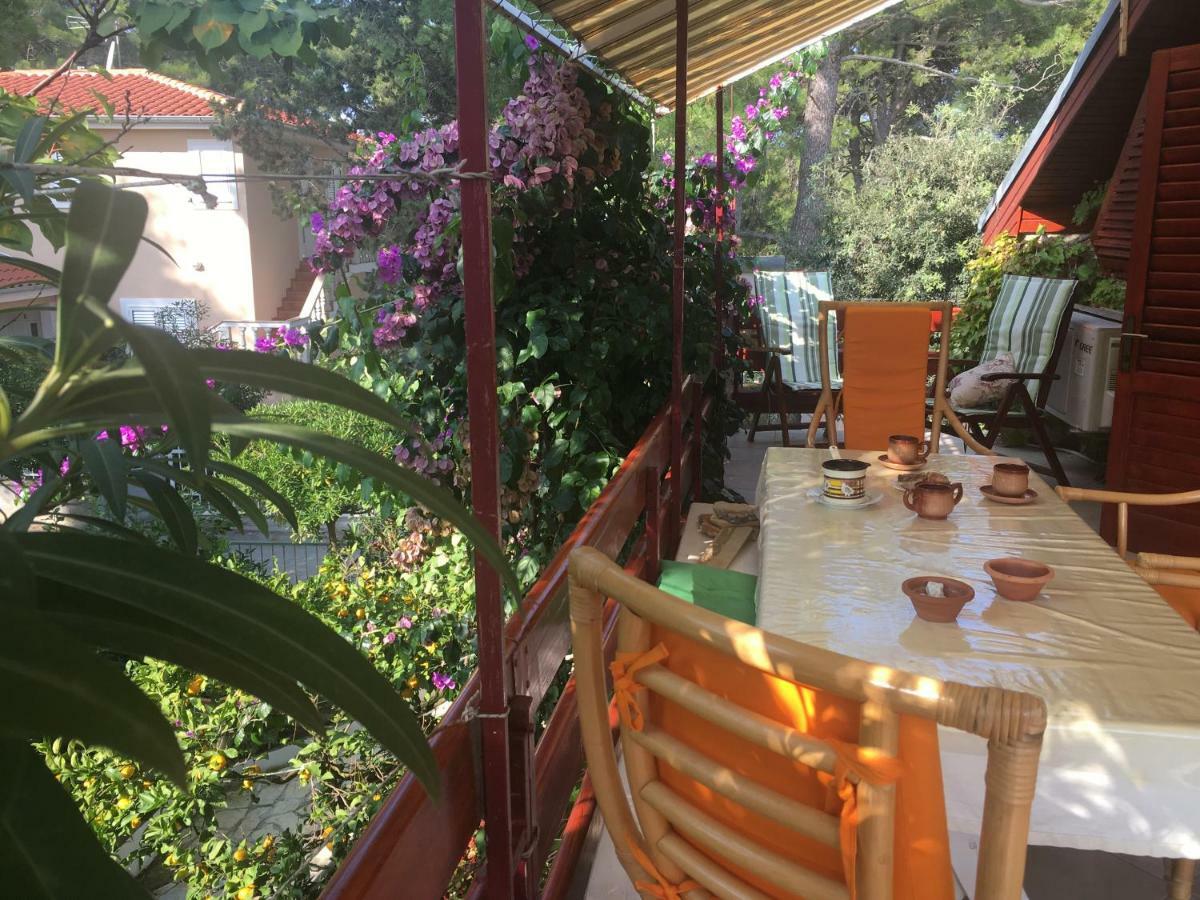 Apartmani Matas ペトルチャネ エクステリア 写真