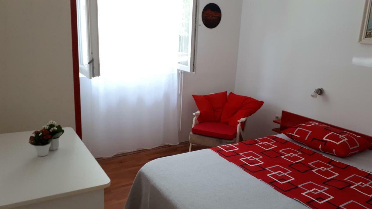 Apartmani Matas ペトルチャネ エクステリア 写真