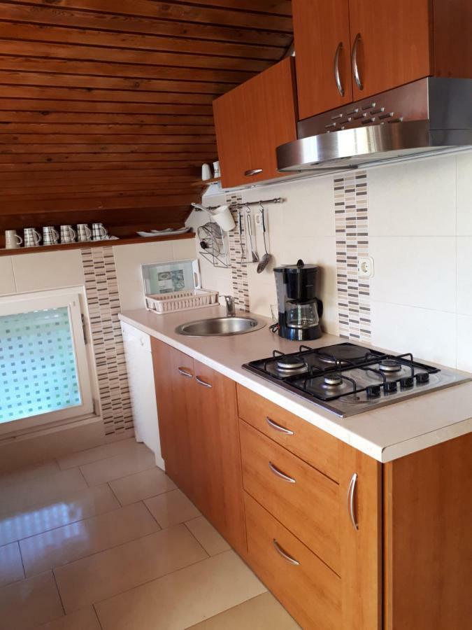 Apartmani Matas ペトルチャネ エクステリア 写真