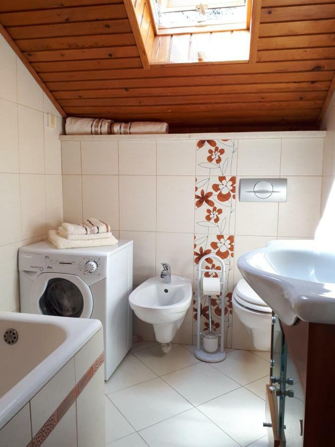 Apartmani Matas ペトルチャネ エクステリア 写真