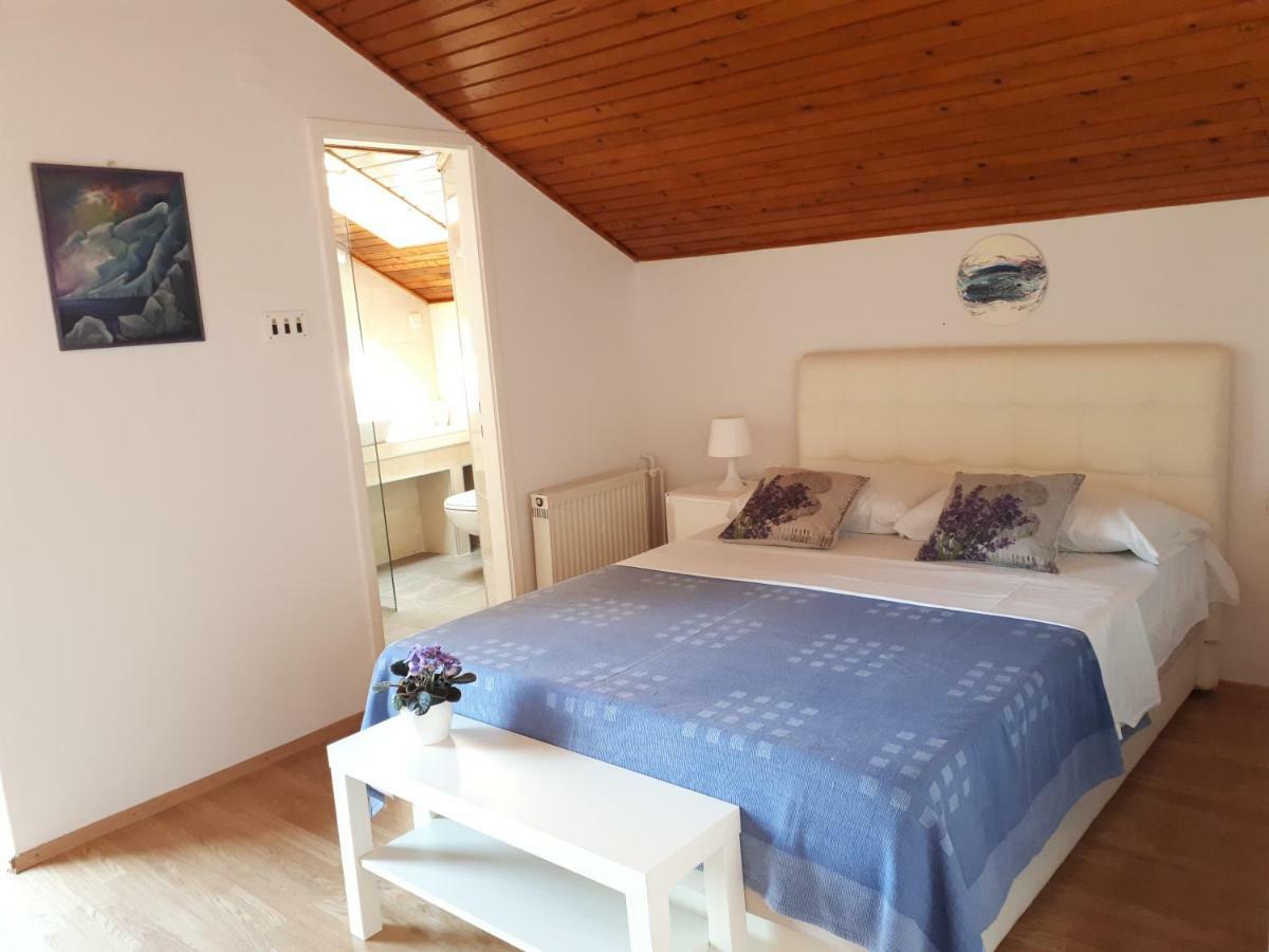 Apartmani Matas ペトルチャネ エクステリア 写真