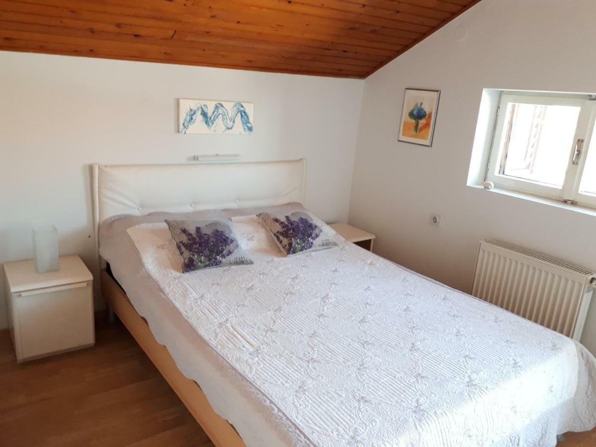 Apartmani Matas ペトルチャネ エクステリア 写真