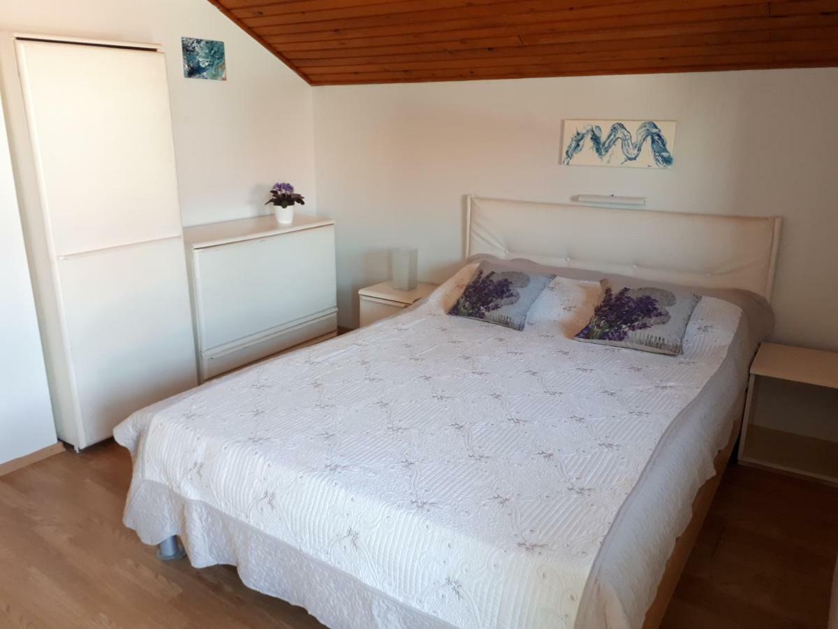 Apartmani Matas ペトルチャネ エクステリア 写真